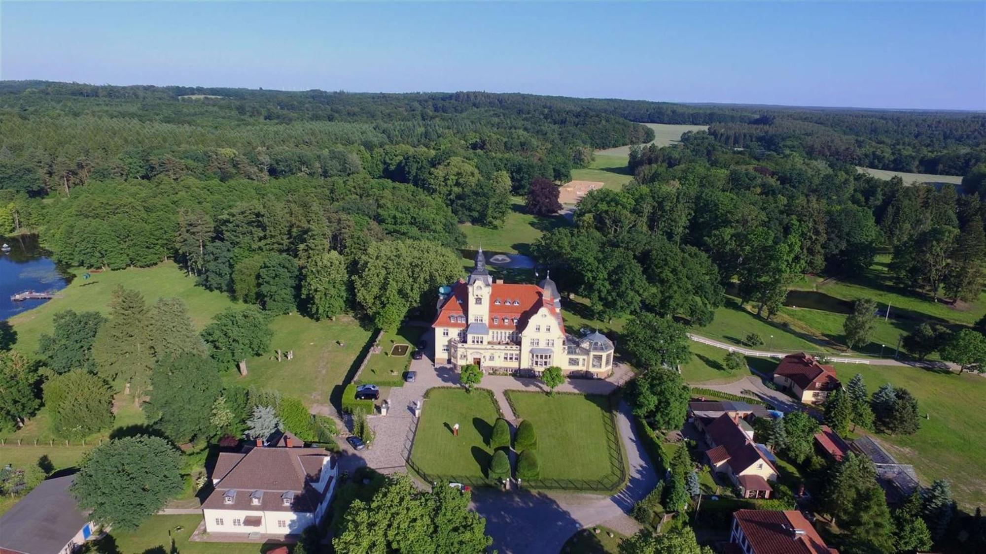 Bernsteinschloss Wendorf  Εξωτερικό φωτογραφία